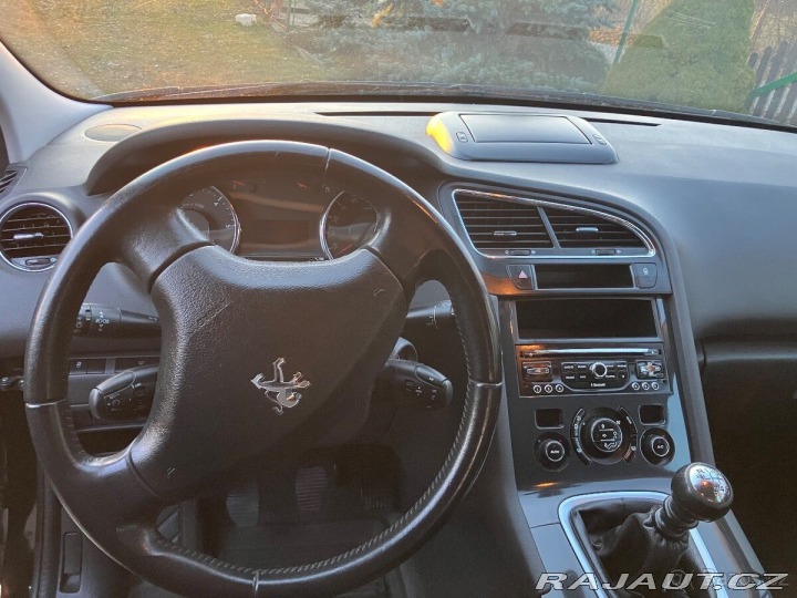 Peugeot 5008 2,0 HDI, 110KW 7 mist, 2016