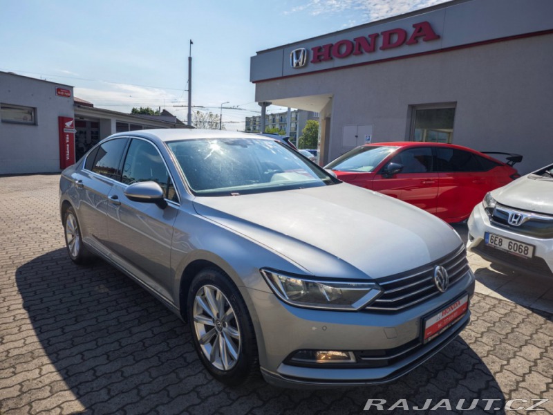 Volkswagen Passat 2.0 TDi Highline ACC Manu
