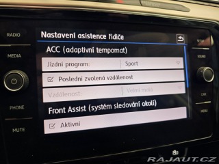 Volkswagen Passat 2.0 TDi Highline ACC Manu 2017