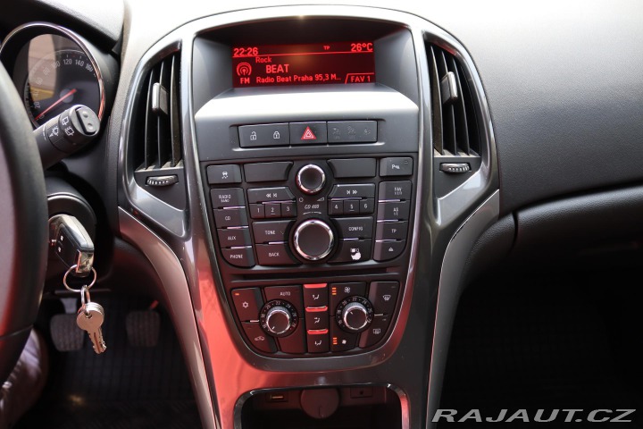 Opel Astra Opel Astra J Sports Toure 2013