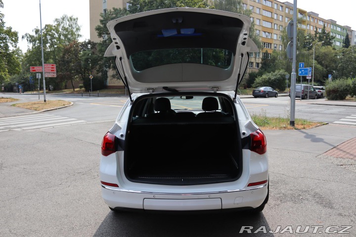 Opel Astra Opel Astra J Sports Toure 2013