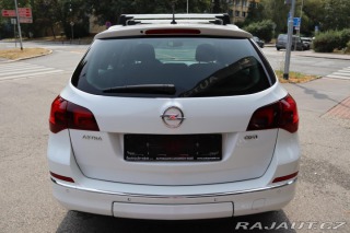 Opel Astra Opel Astra J Sports Toure 2013
