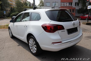 Opel Astra Opel Astra J Sports Toure 2013