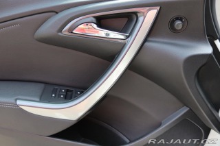 Opel Astra Opel Astra J Sports Toure 2013
