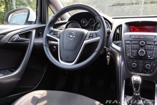 Opel Astra Opel Astra J Sports Toure 2013
