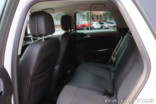 Opel Astra Opel Astra J Sports Toure 2013