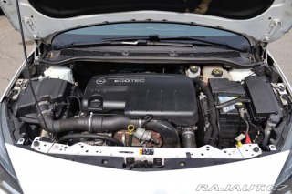 Opel Astra Opel Astra J Sports Toure 2013