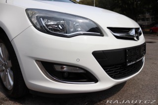 Opel Astra Opel Astra J Sports Toure 2013