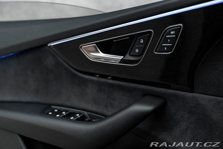 Audi Q8  2023