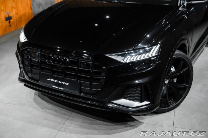 Audi Q8  2023