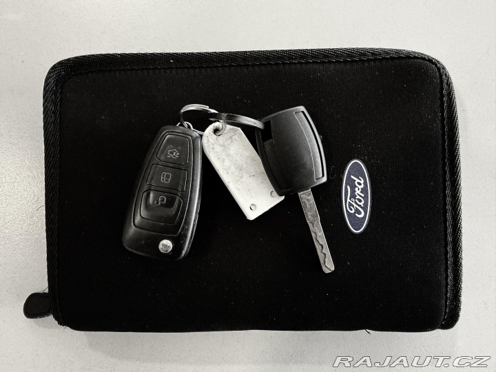 Ford Transit Connect 1,6 TDCi 5 míst Klima/Nav 2014