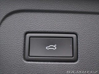 Volkswagen Touran 2,0 TDI DSG R-Line 1.Maj 2025