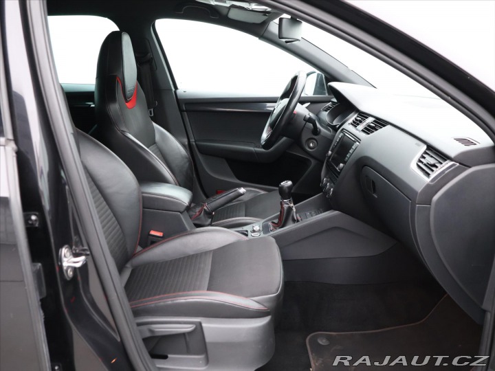 Škoda Octavia 2,0 TDI 135kW RS Xenon Na 2015
