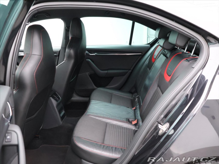Škoda Octavia 2,0 TDI 135kW RS Xenon Na 2015