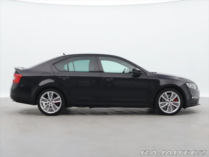 Škoda Octavia 2,0 TDI 135kW RS Xenon Na 2015