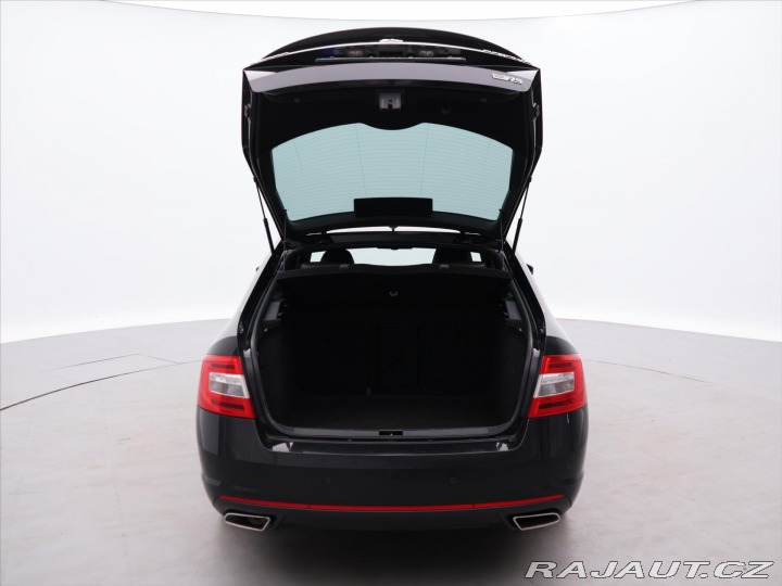 Škoda Octavia 2,0 TDI 135kW RS Xenon Na 2015