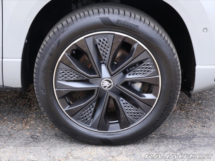 Škoda Karoq 2,0 TDI 4x4 DSG Sportline 2025