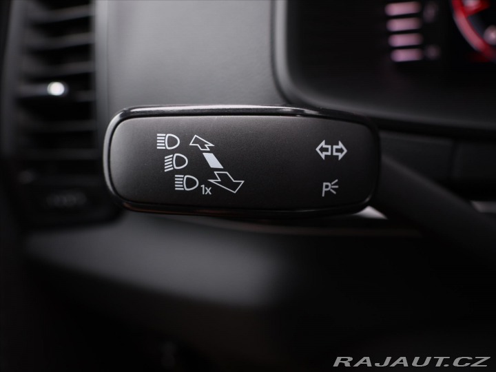 Škoda Karoq 2,0 TDI 4x4 DSG Sportline 2025