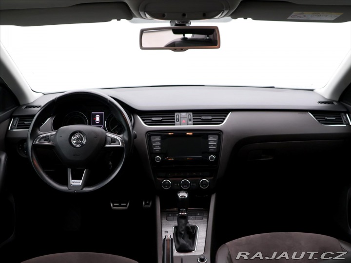 Škoda Octavia 2.0 TDI 135kW DSG Scout X 2015