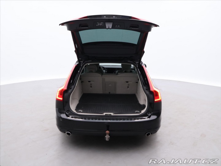 Volvo V90 2,0 D4 140kW Drive-E Mome 2019
