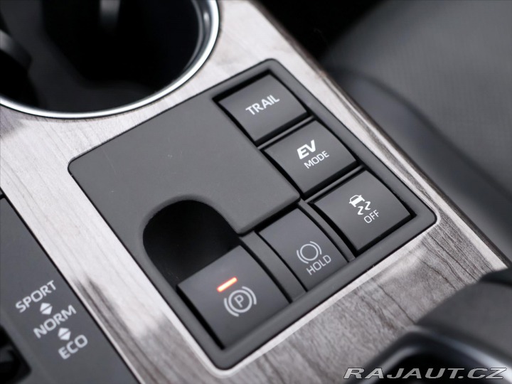 Toyota Highlander 2,5 Hybrid 140kW Executiv 2024