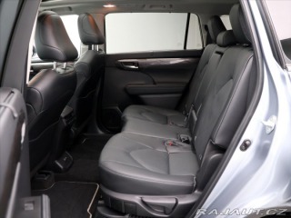 Toyota Highlander 2,5 Hybrid 140kW Executiv 2024