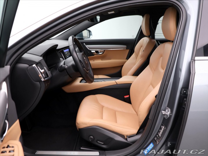 Volvo V90 2.0 D3 110kW Aut. Momentu 2018