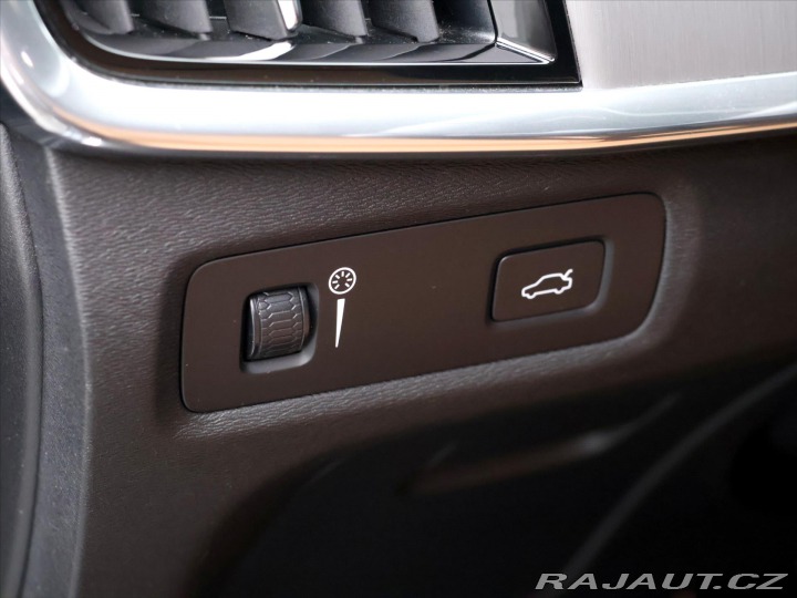 Volvo V90 2.0 D3 110kW Aut. Momentu 2018