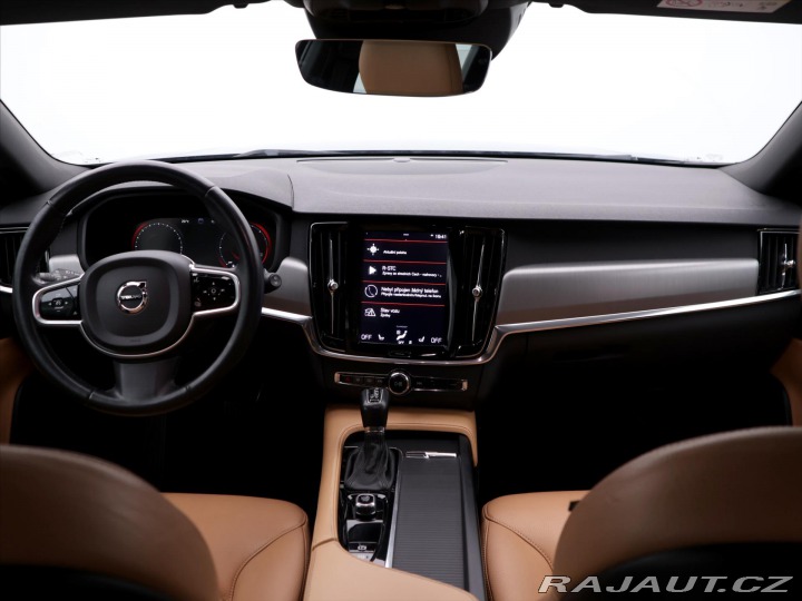 Volvo V90 2.0 D3 110kW Aut. Momentu 2018