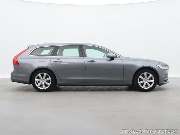 Volvo V90 2.0 D3 110kW Aut. Momentu 2018