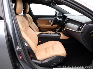 Volvo V90 2.0 D3 110kW Momentum LED 2018