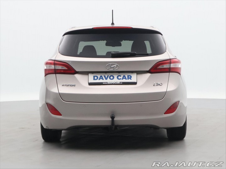 Hyundai i30 1.6 GDI 99kW CZ Trikolor 2016