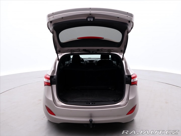 Hyundai i30 1.6 GDI 99kW CZ Trikolor 2016