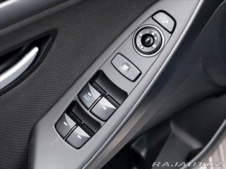Hyundai i30 1.6 GDI 99kW CZ Trikolor 2016