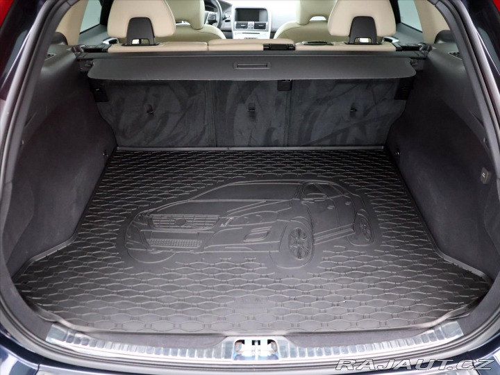 Volvo XC60 2,0 D3 110kW Aut. Momentu 2016