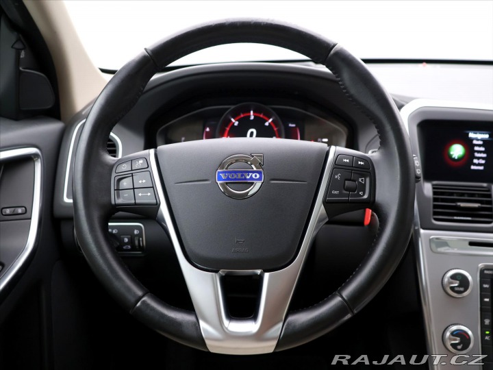 Volvo XC60 2,0 D3 110kW Aut. Momentu 2016