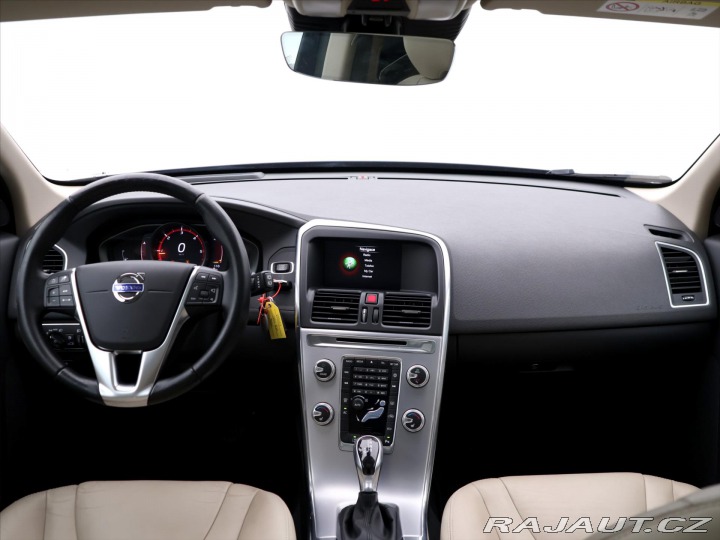 Volvo XC60 2,0 D3 110kW Aut. Momentu 2016