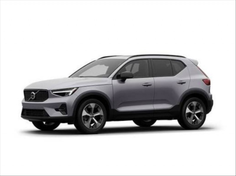 Volvo XC40 2,0 B4 Plus Dark