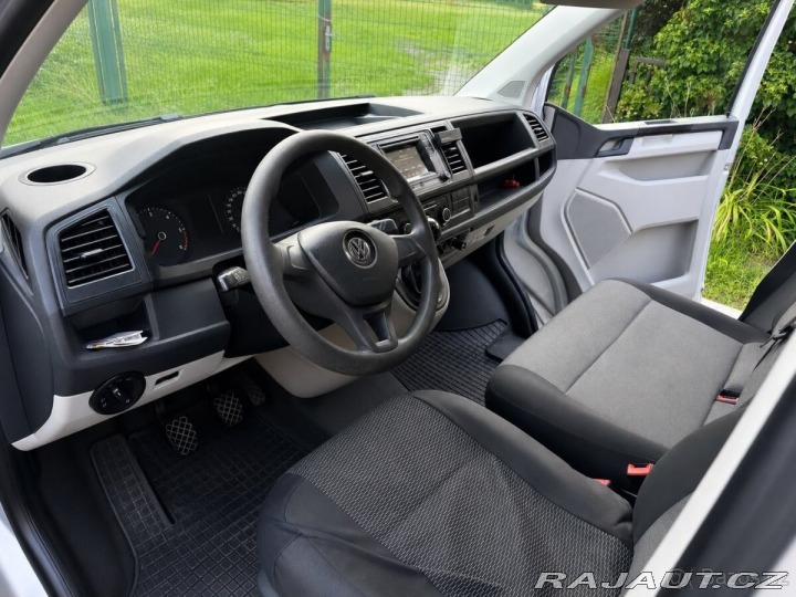 Volkswagen Transporter 2,0 T6 Long TDI 110 kW, 1800