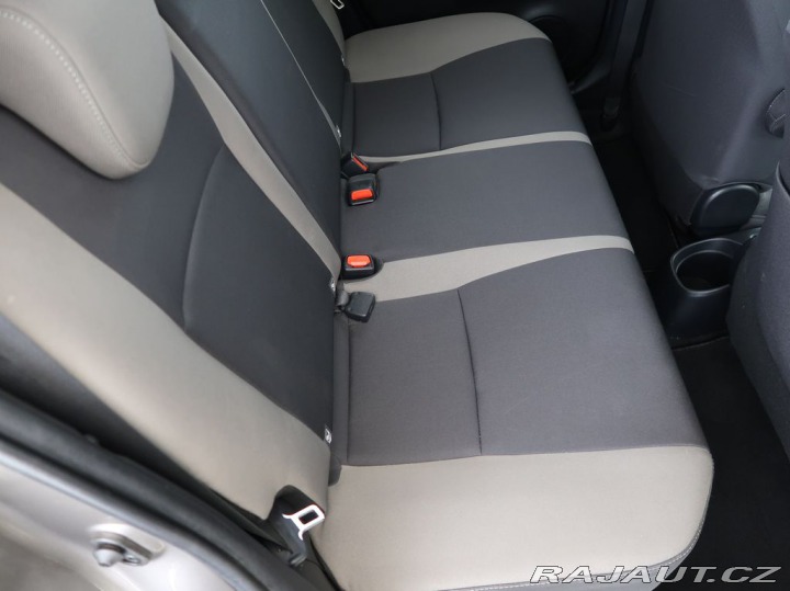 Toyota Yaris 1.5,Hybrid,Selection,CZ,1 2017