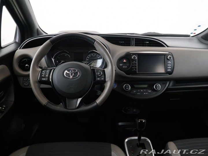 Toyota Yaris 1.5,Hybrid,Selection,CZ,1 2017
