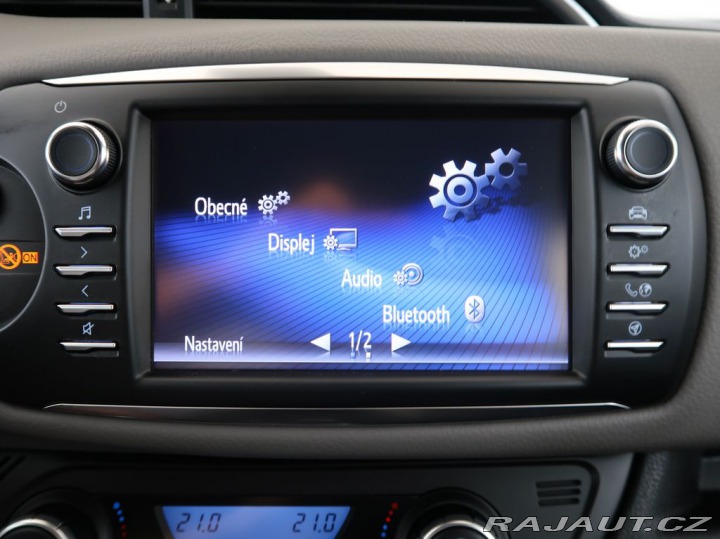 Toyota Yaris 1.5,Hybrid,Selection,CZ,1 2017