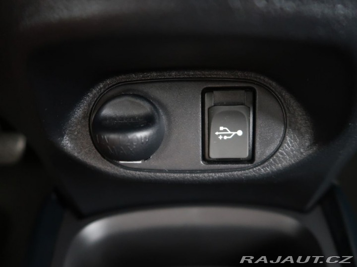 Toyota Yaris 1.5,Hybrid,Selection,CZ,1 2017