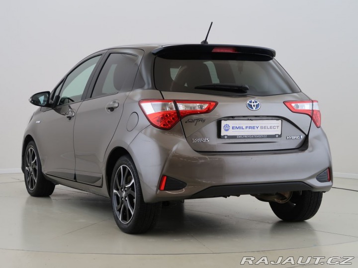 Toyota Yaris 1.5,Hybrid,Selection,CZ,1 2017