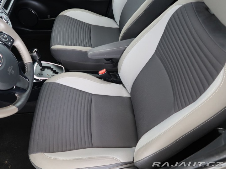 Toyota Yaris 1.5,Hybrid,Selection,CZ,1 2017