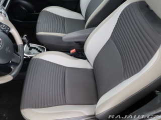 Toyota Yaris 1.5,Hybrid,Selection,CZ,1 2017