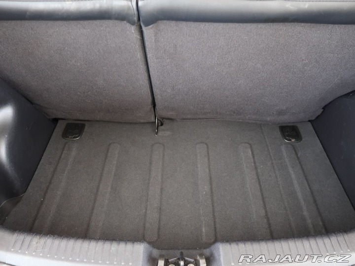 Hyundai i10 1.0,50KW,Manuál 2012