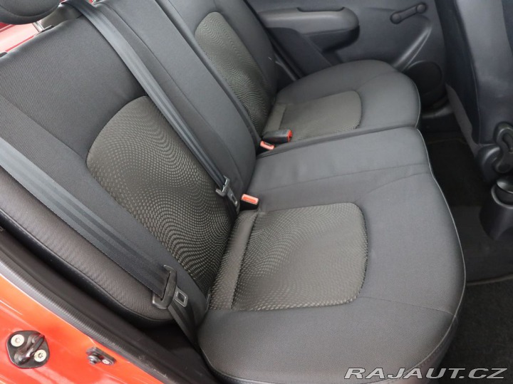 Hyundai i10 1.0,50KW,Manuál 2012