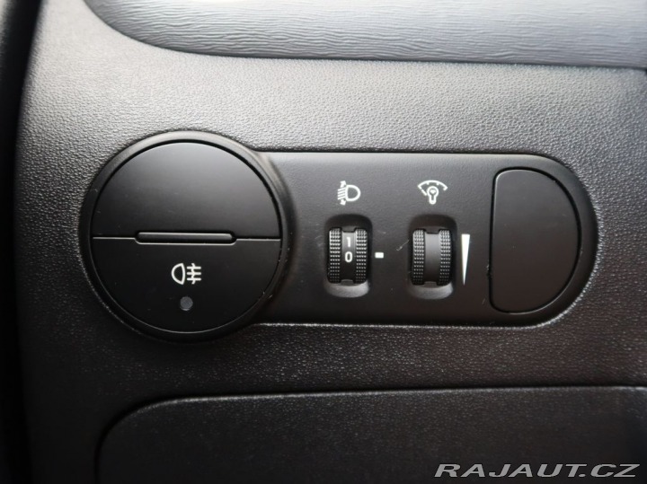 Hyundai i10 1.0,50KW,Manuál 2012