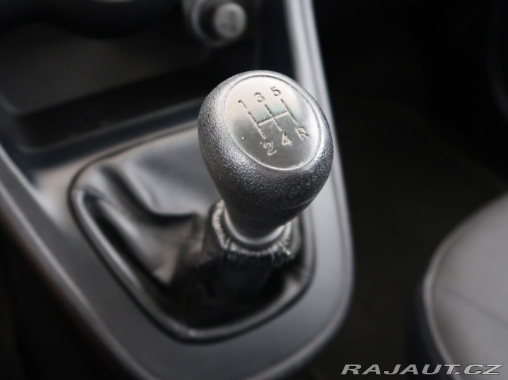 Hyundai i10 1.0,50KW,Manuál 2012